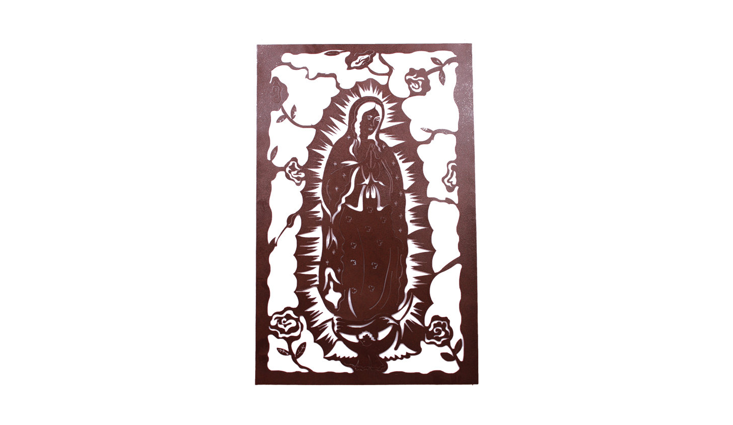 Lámpara Virgen completa. Descripción del producto. Medidas: Altura 110 cm. x 65 cm. Material: Lámina, con fondo de acrilico blanco. Luz para 2 focos normales. Color: Negro/chocolate. Acabado: Pintura horneada. LAM023 $2500